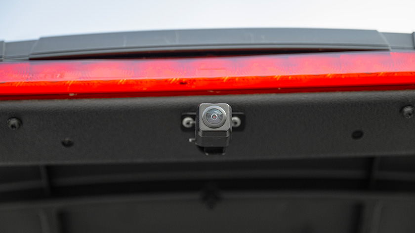 RXV 4 Technology Package Screen-Integrated Backup Camera
