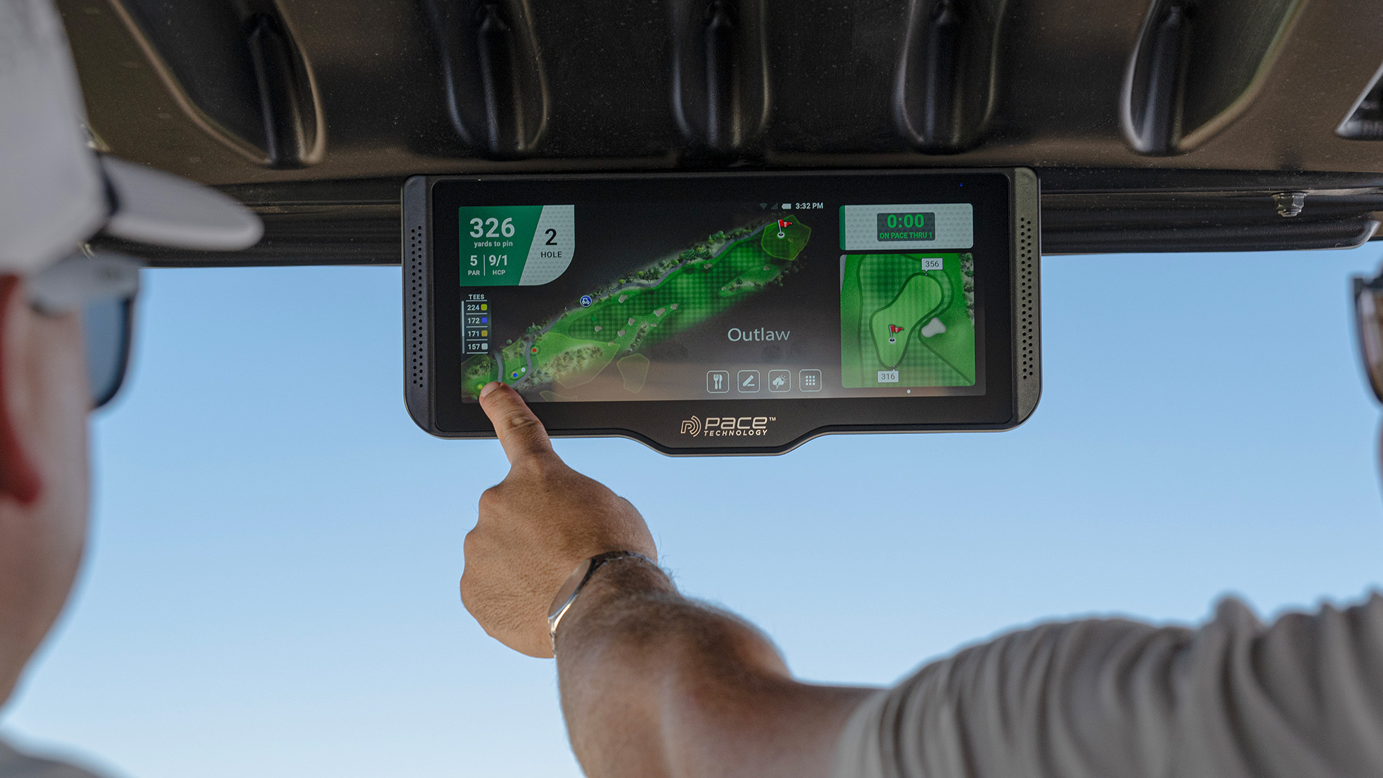 Pace Onyx new Ultra Wide Display with a golfer interacting with the screen
