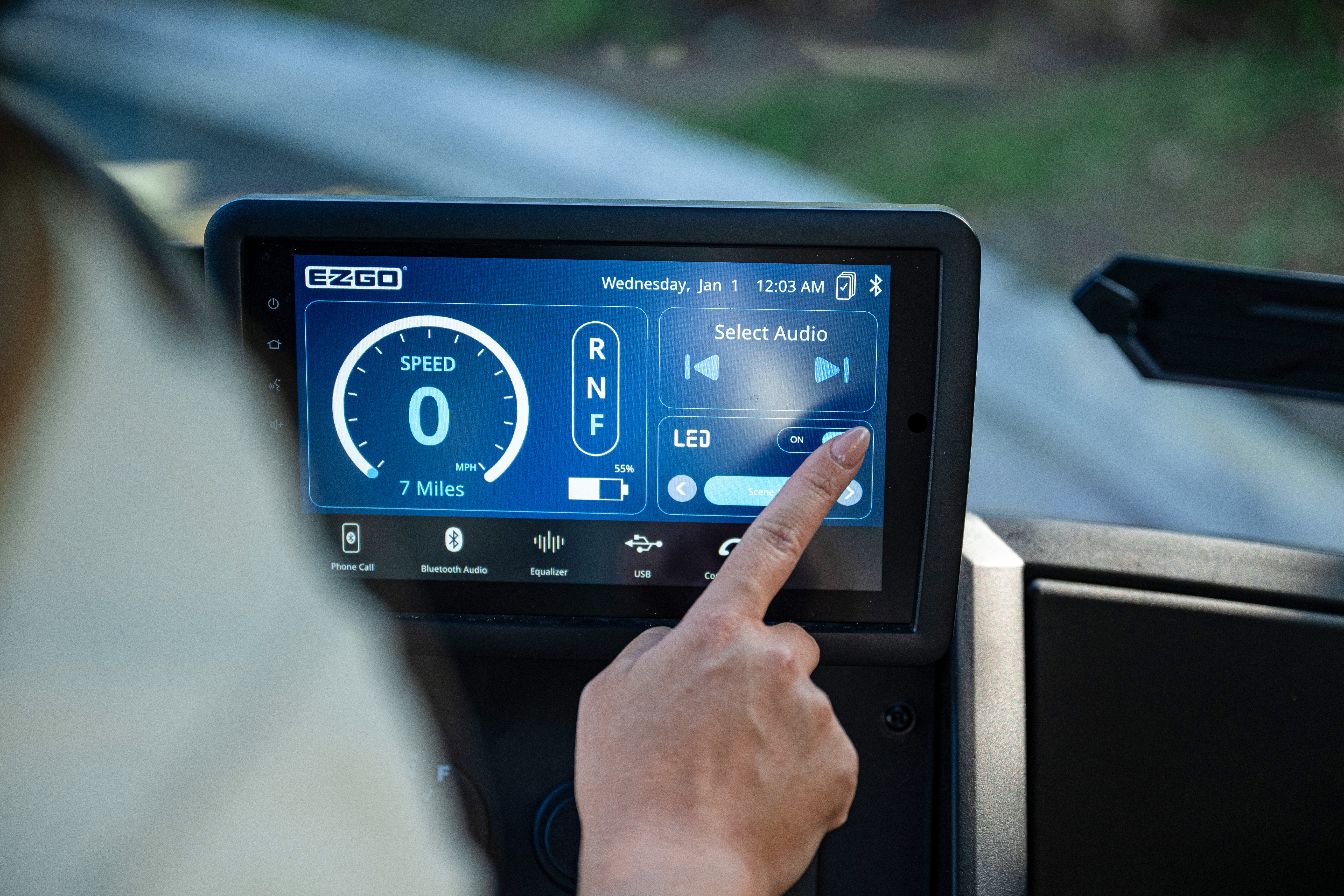 From the settings tab, tune your vehicle to your exact specifications. With the equalizer, match every song to its sound, and never miss a charge again with intuitive battery displays.