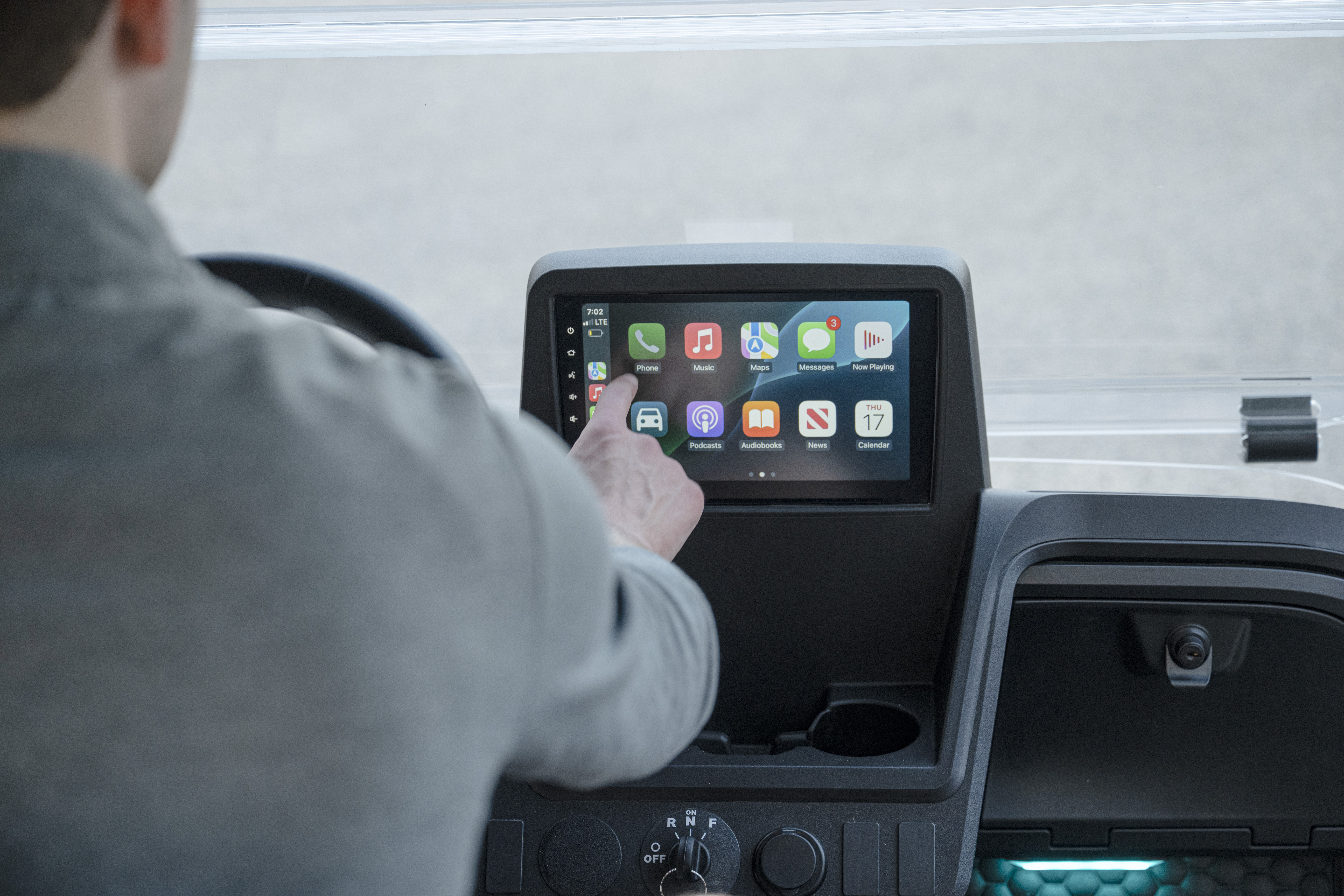 Access navigation, music, and calls with ease. The 10” ECOXGEAR touchscreen puts control at your fingertips complete with an integrated backup camera for a smarter, smoother ride.
