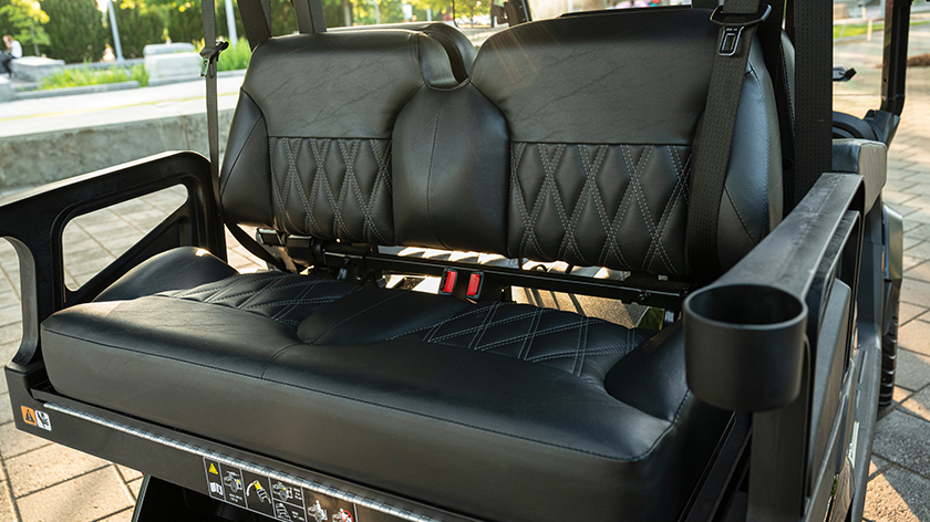 E-Z-GO luxury seats on electric and gas golf cart